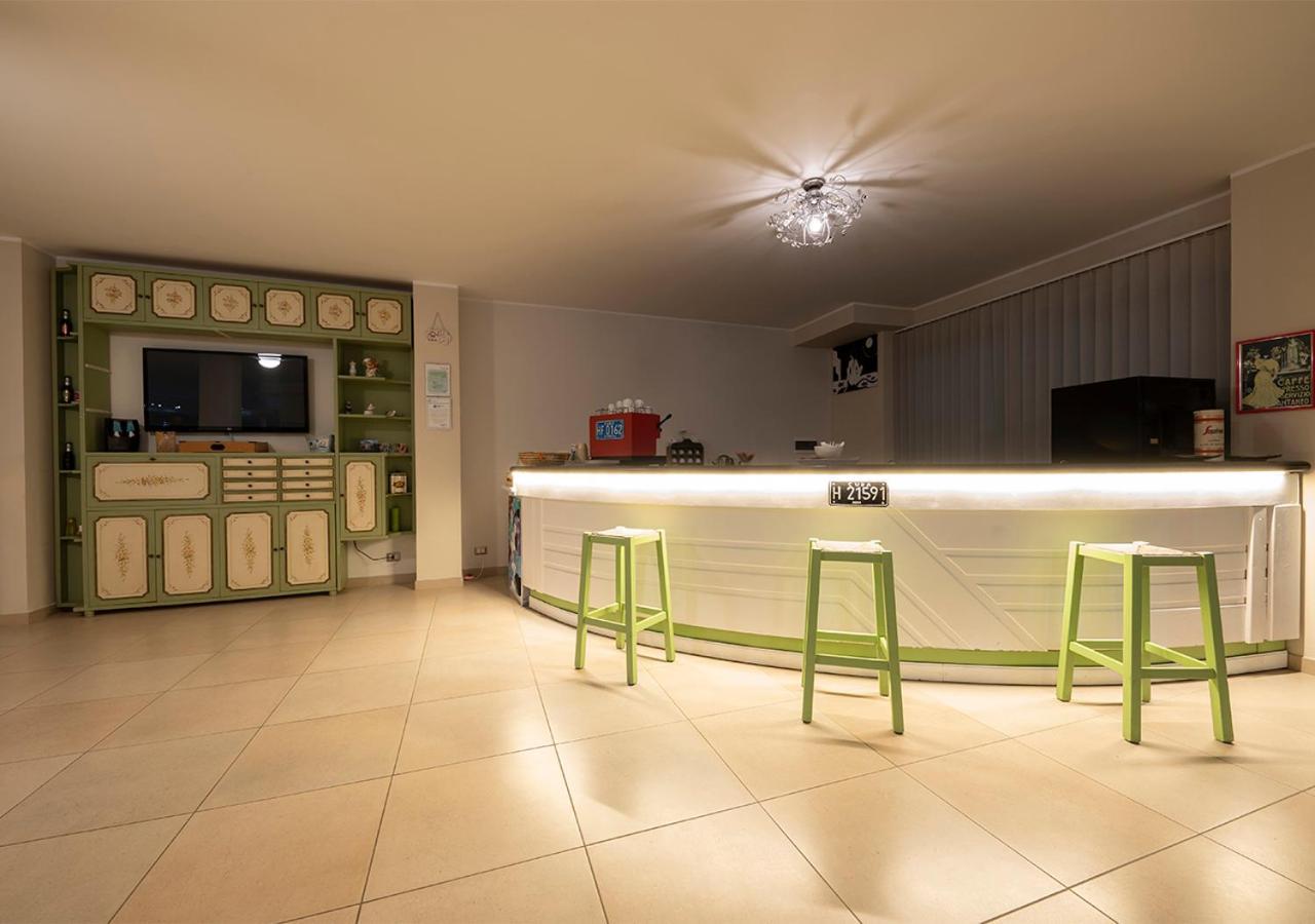Adua Art Bed & Breakfast Castrignano del Capo Bagian luar foto